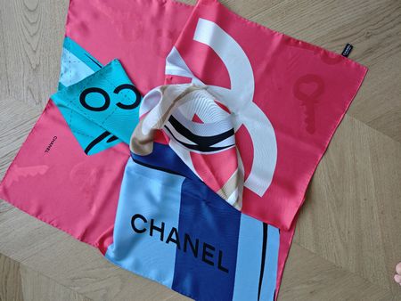 CHANEL Seidenfoulard gross 90x90