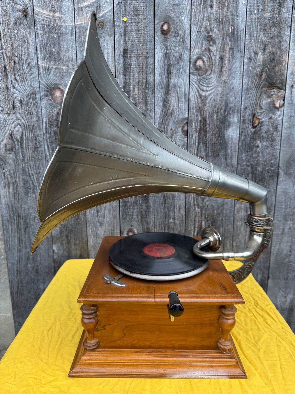 Plattenspieler: Grammophon – Gebraucht aus Sachseln von BONATI01 8
