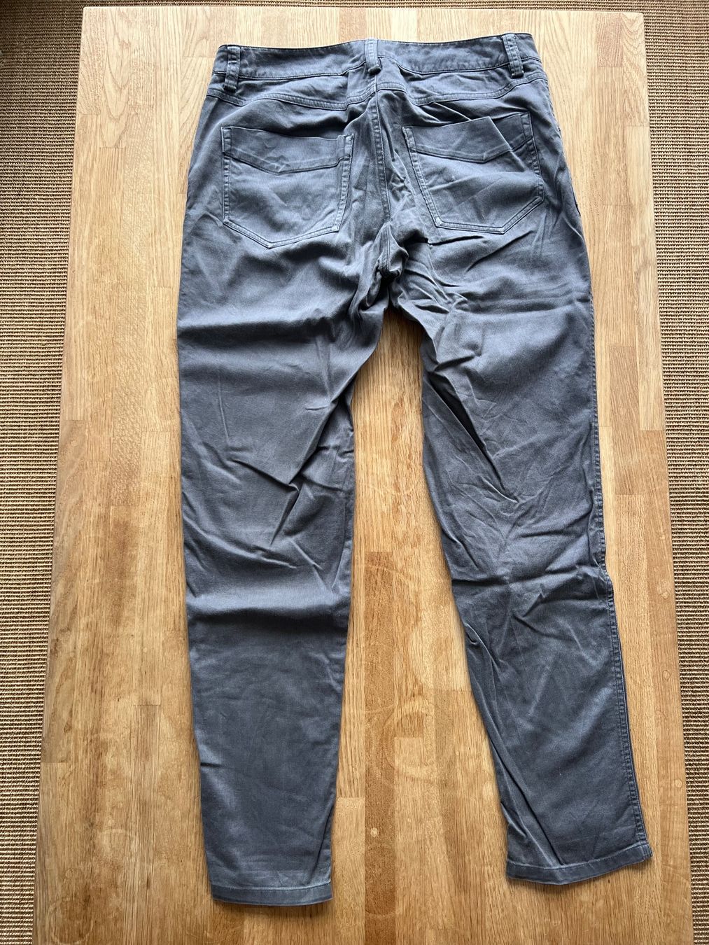 Arcteryx Pantaloni: Hose Arc'teryx Anthrazit – Usato da Zürich venduto da khs_xyl2 1