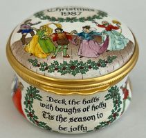 Halcyon Days Enamels, handbemaltes Weihnachtsdöschen, 1987