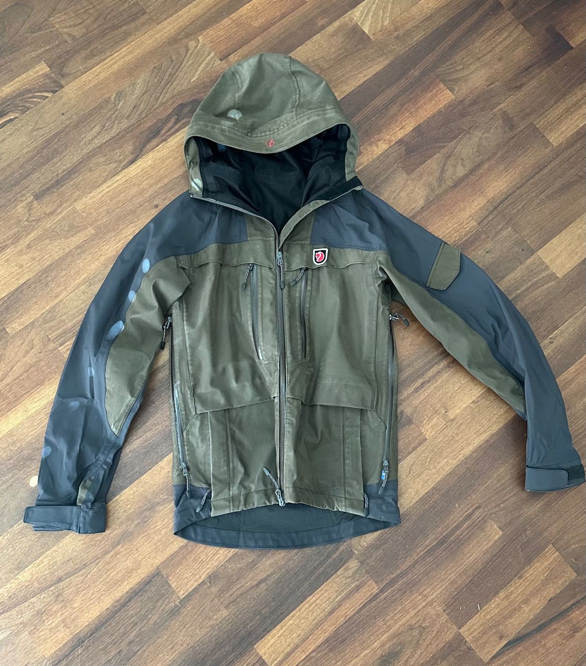 Jacken: Fjällräven Outdoor Jacke Damen – Gebraucht aus Reidermoos von Sada13