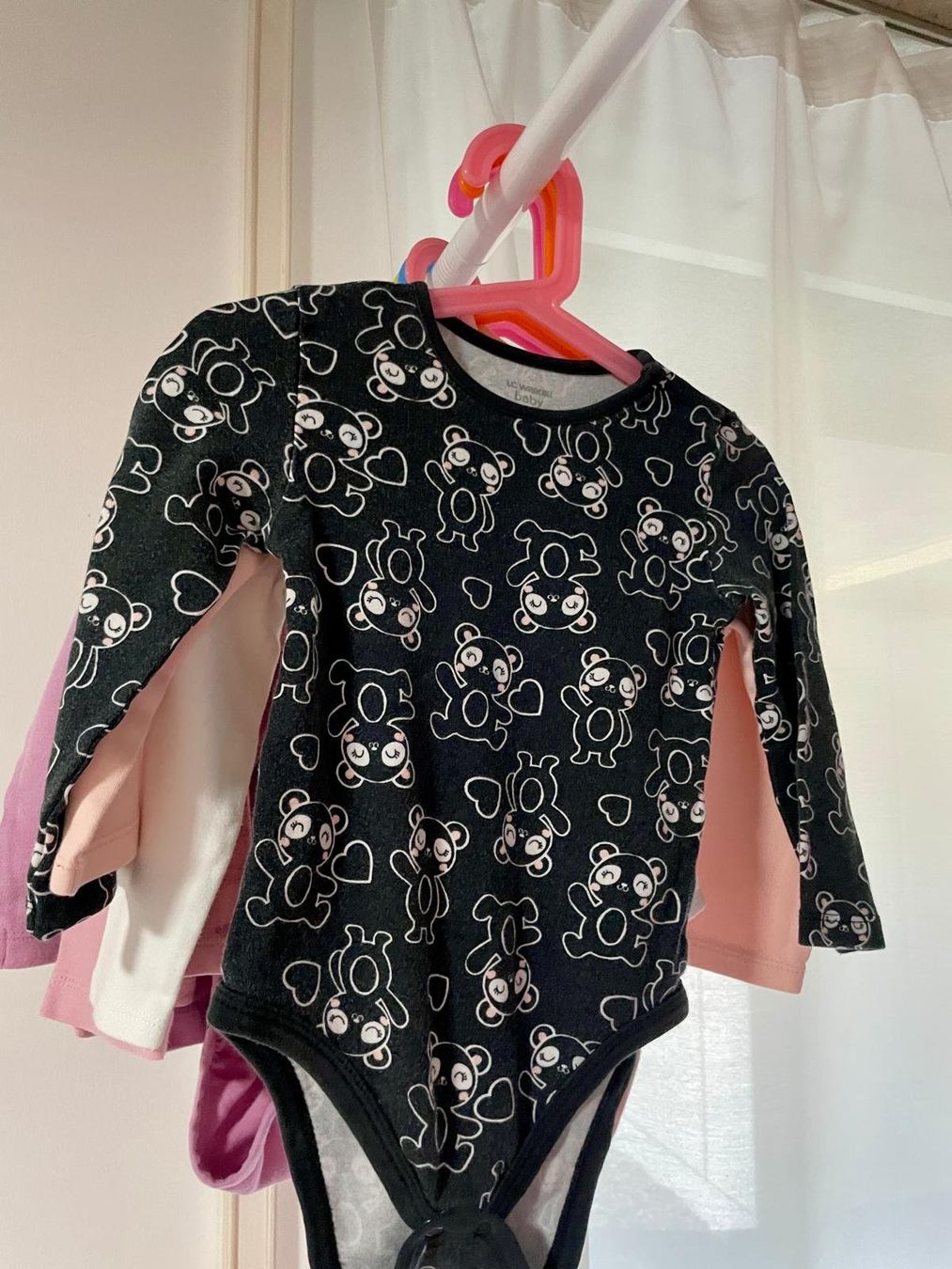 Ensembles coordonnés: 8 bodys langarm / Grösse 98-104cm – D'occasion à Basel par rev_26s7 3