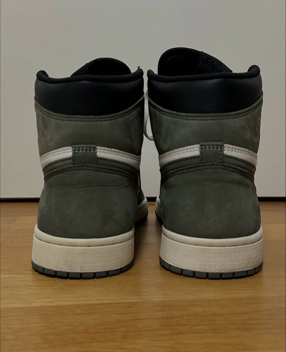 Chaussures hommes: Jordan 1 High "Clay green" – D'occasion à Basel par Kevinbuckcards 2