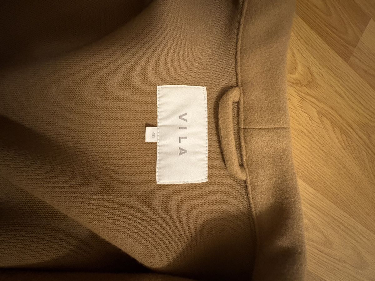 Vila Mäntel: Mantel hellbraun – Gebraucht aus Baar von steffi_16 2