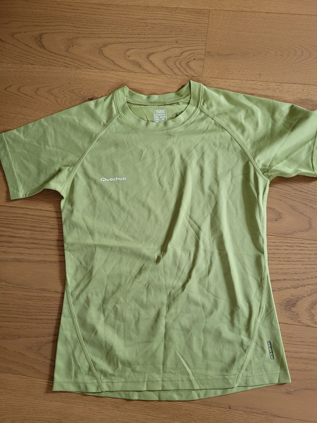 T-shirt: Quechua. T-Shirt -   XS – Usato da Zumikon venduto da cozurich