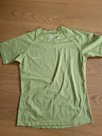 Quechua. T-Shirt -   XS
