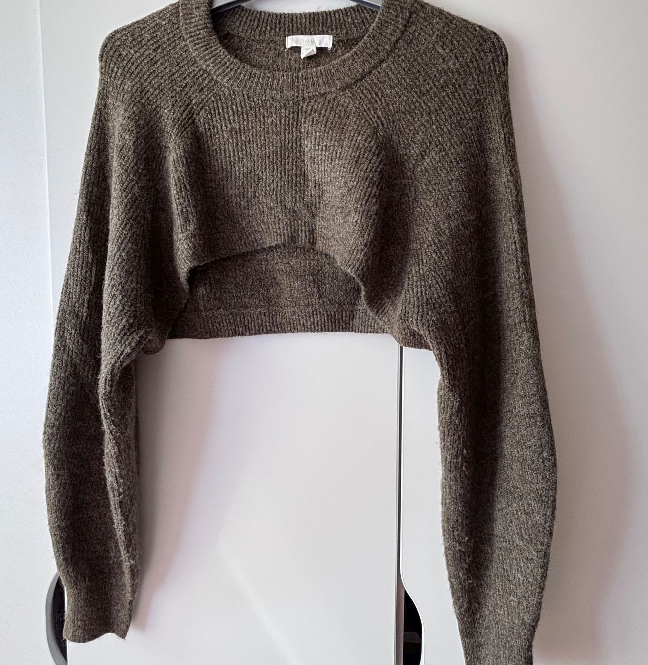 H&M Pulls & Sweat-shirts: Kurzpullover XL / 44-50 oliv  => Ab 5.- – D'occasion à Basel par Seele7 4