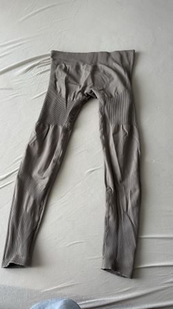 Thrivin leggins size XL