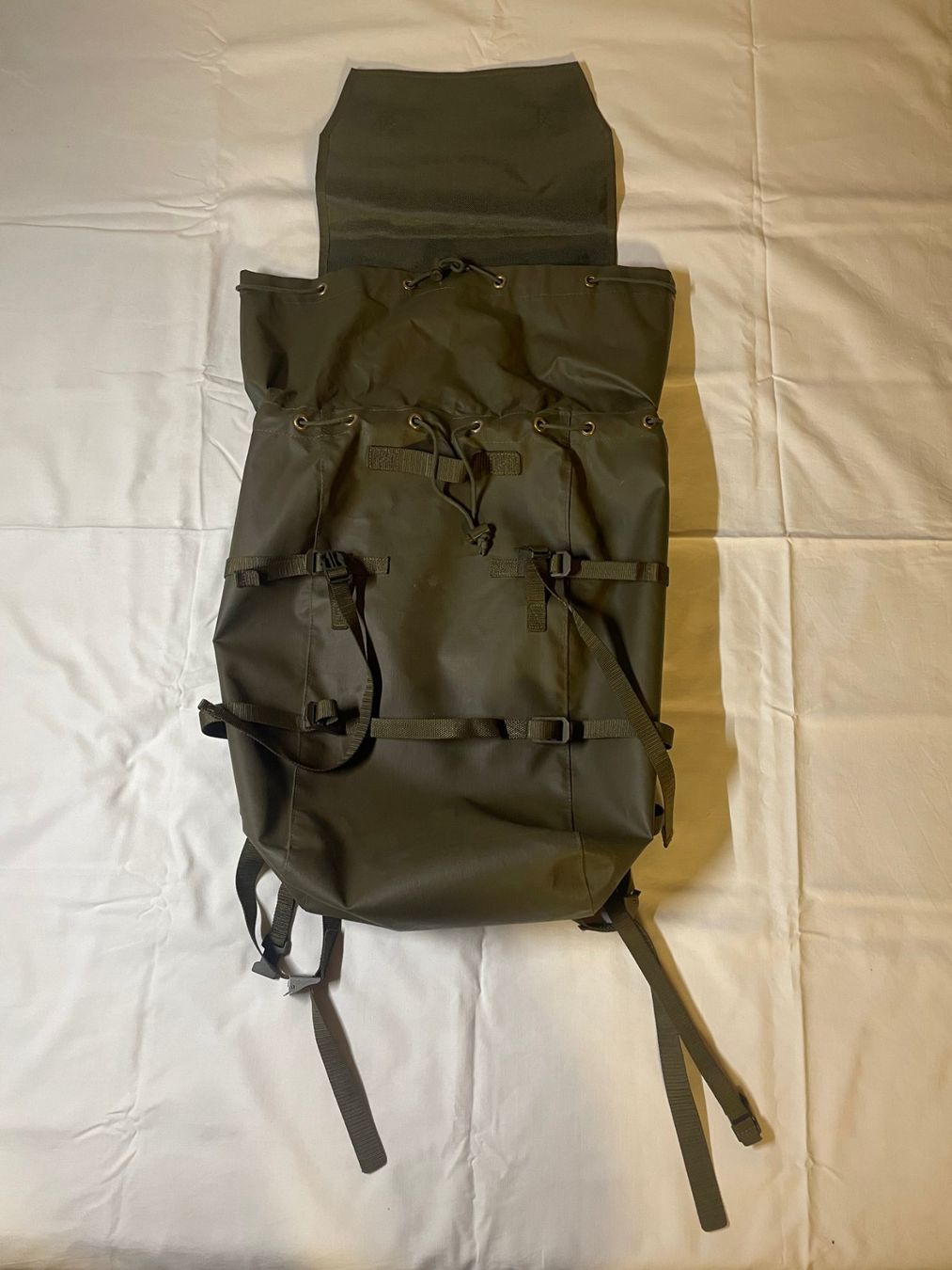 Schweizer Armee Zaini: Original Schweizer Armee Kampfrucksack 90 / M90 Wasserdicht – Usato da Bürchen venduto da UeliMueli84 3