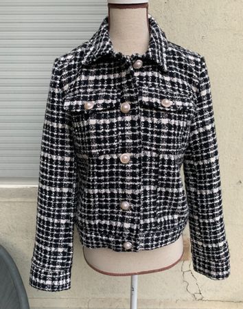 Superbe petite veste VILA 100%polyester style tweed t.34