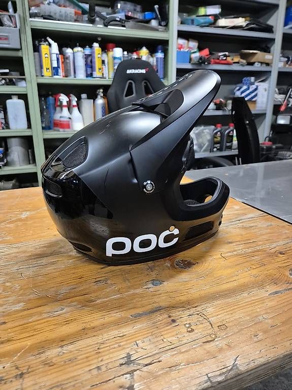 Caschi: POC Downhill Helm – Usato da Unterkulm venduto da Mauseli2