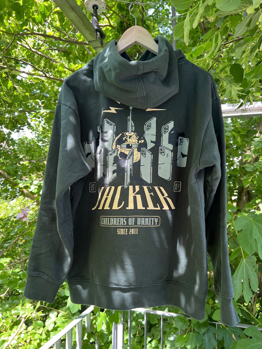 Maglioni & Felpe: Jacker Hoodie – Usato da Häfelfingen venduto da jul_g7r8