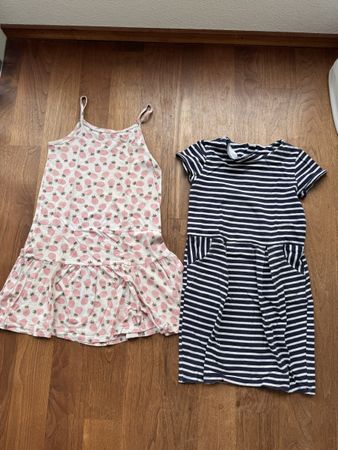 Kinderkleider  Gr 122-128 Mädchenkleider Set