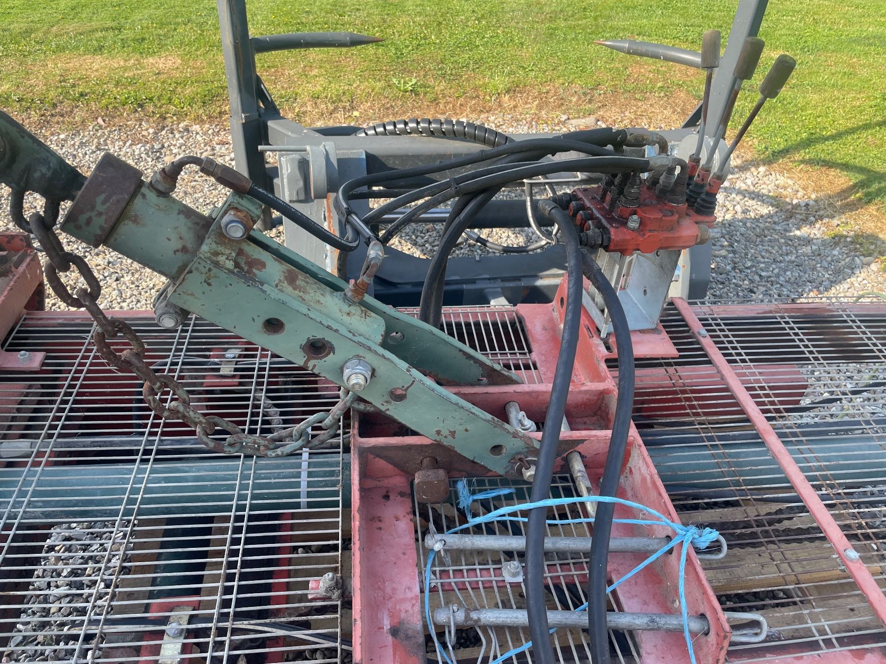 Carrelli elevatori e a forche: Heckstapler/ Gabelstapler Dreipunkt Humus – Usato da Neuwilen venduto da muehlethaler-technik 5