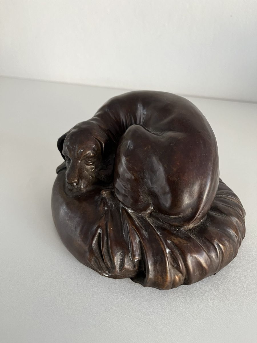 Skulpturen & Statuen: liegender Hund aus Bronze – Gebraucht aus Wetzikon ZH von seli03 8