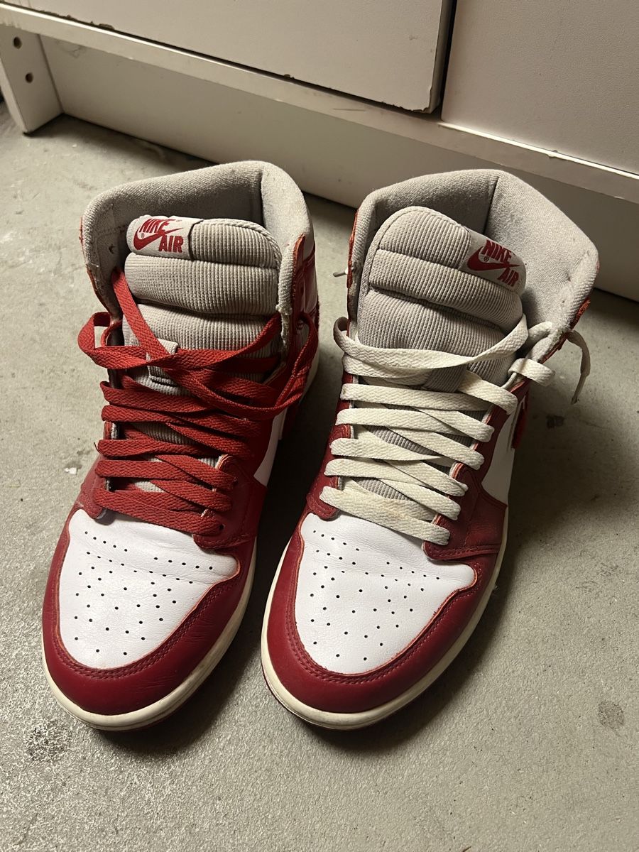 Nike Scarpe da uomo: Nike Air Jordan 1 High – Usato da Villmergen venduto da Elcus7 2