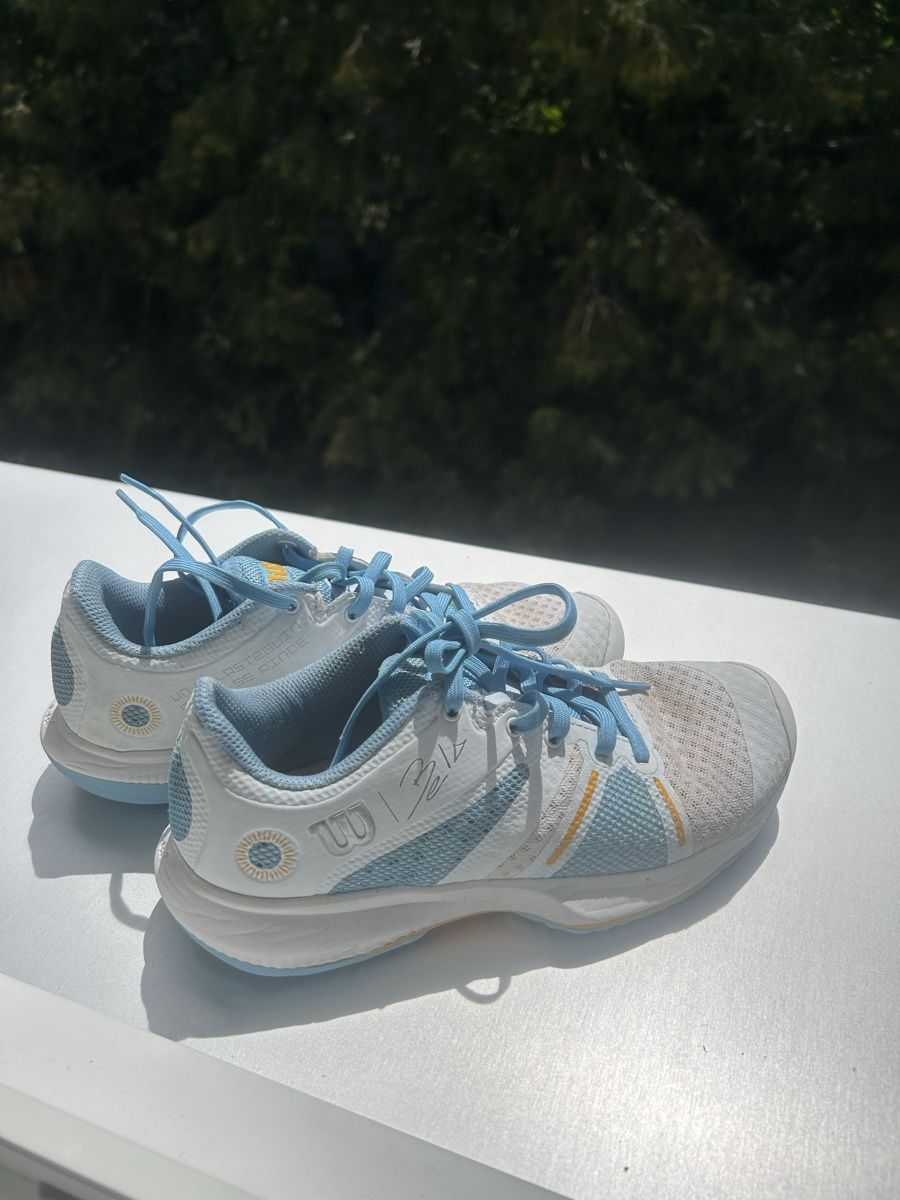 Wilson Scarpe per ragazzi: Chaussures de tennis Wilson blanches/bleues taille 36  – Usato da Biel/Bienne venduto da Lorenzo2014