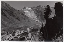 Gletsch  VS  mit Seiler-Hotels und Rhonegletscher