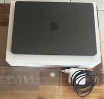 MacBook Pro 14,2" M5 16Go RAM 512Go SSD + chargeur Apple 70w