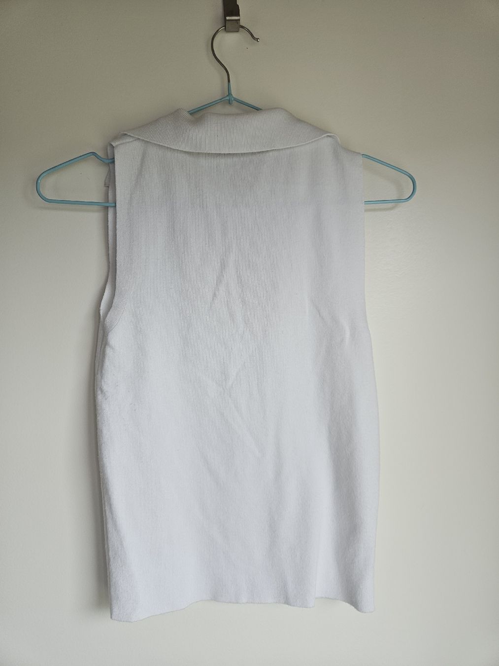 Mango Tops: Mango Top, weiss – Gebraucht aus Ebikon von SecondChance_byM 2