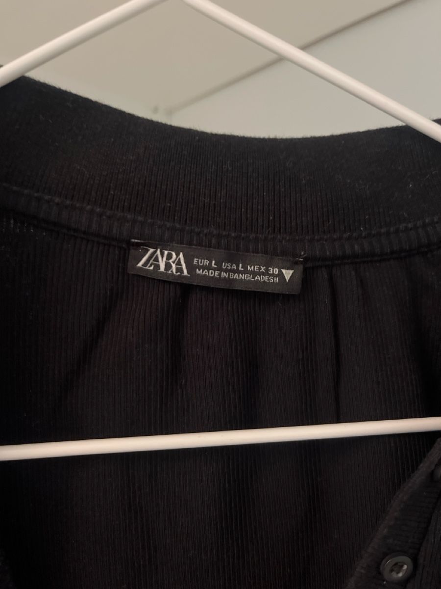 Zara Tops: Zara Crop Top Langarm  – Gebraucht aus Basel von solitop 1
