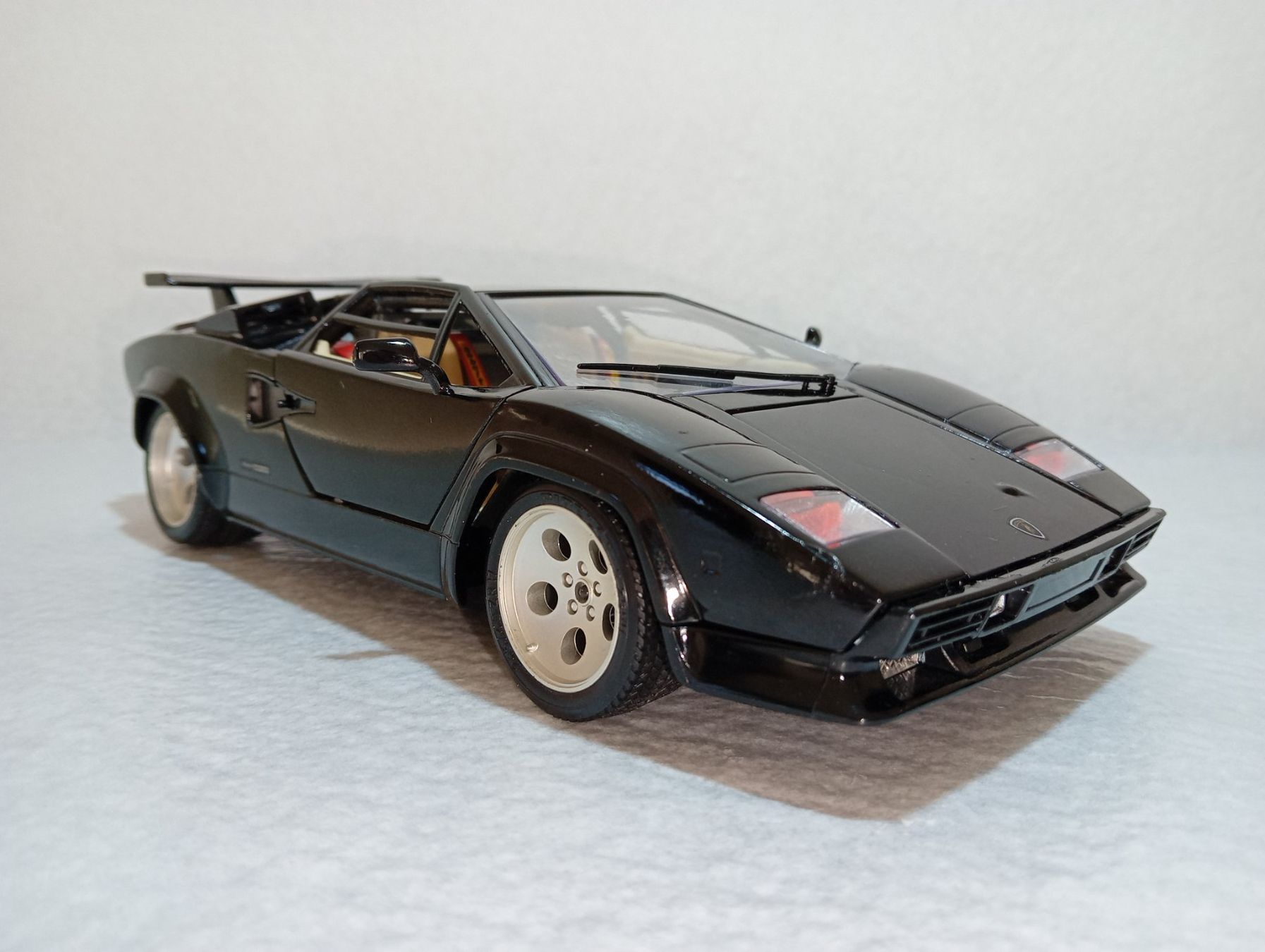 Lamborghini Modellini d'auto: Lamborghini Countach  1988 – Usato da Huttwil venduto da Secondtrain 1