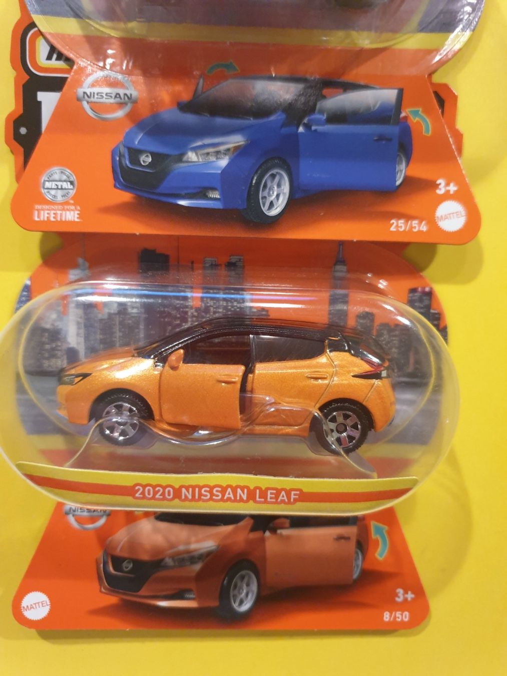Matchbox Modellini d'auto: 2 x Matchbox 2020 NISSAN LEAF – Nuovo e nell'imballaggio originale da Oftringen venduto da Rotor 2