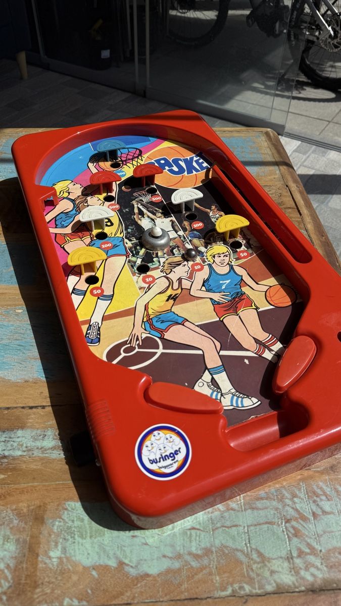 Spiele: Bakelit vintage Flipper 1960er Jahre – Gebraucht aus Strengelbach von shihtzuliving_22 1