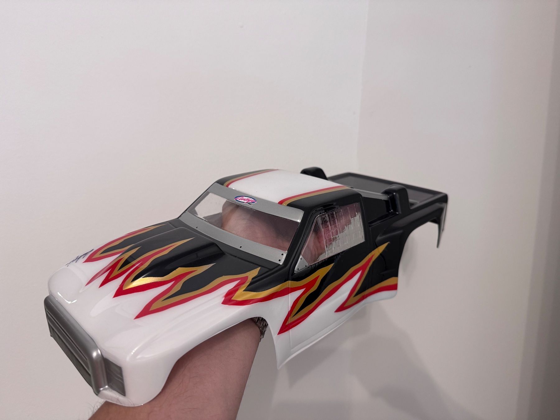Modellismo RC: Team Associated RC10T inkl. Lackierter Karo release Modell – Nuovo e nell'imballaggio originale da Spreitenbach venduto da alishaesseiva 6