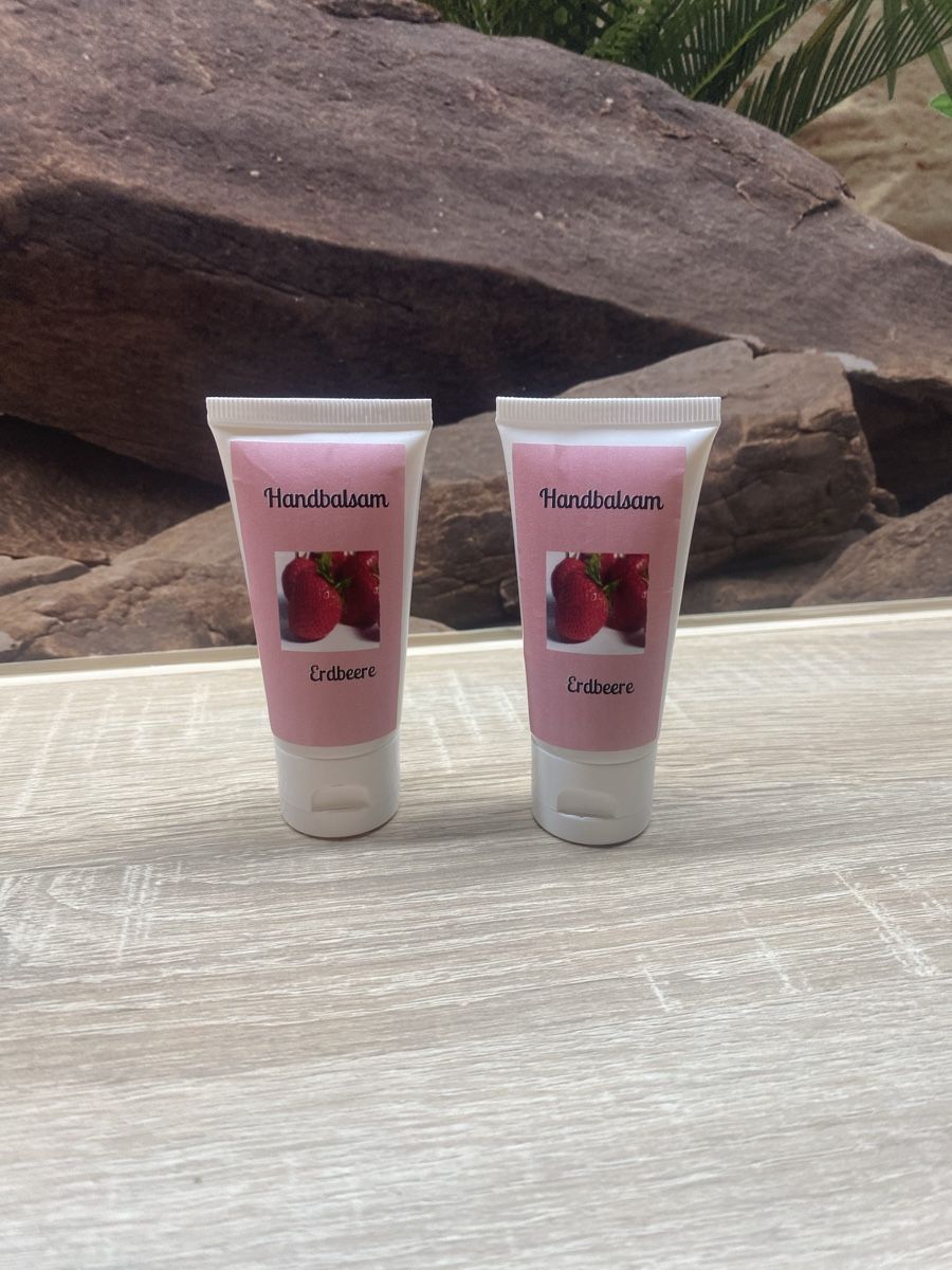 Feuchtigkeitspflege: Handcreme, Erdbeere, Mandarine, Lebkuchen, Geschenkidee – Neu und originalverpackt aus St.Ursen von starjet 3