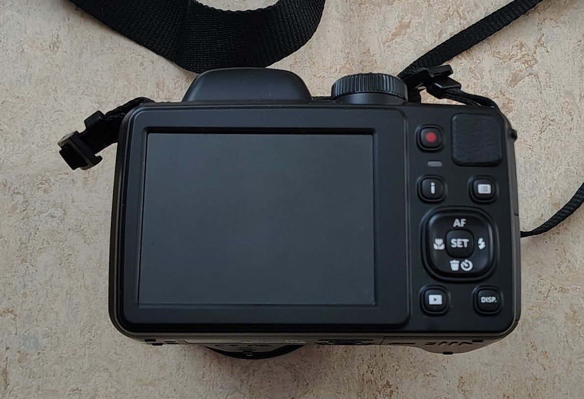 Kodak Fotocamera: KODAK PIXPRO AZ425 + Zubehör – Nuovo (secondo la descrizione) da Zürich venduto da Zakfu 2