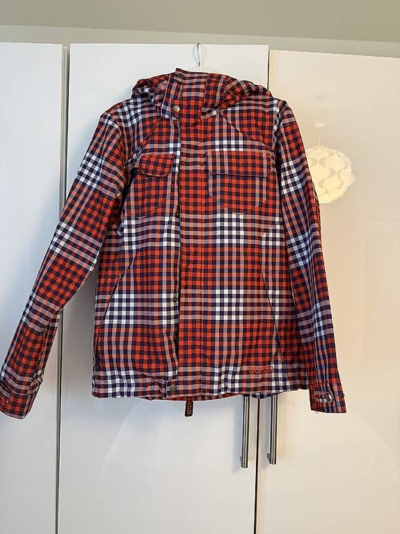 Burton Jacken: Skijacke Burton – Gebraucht aus Kreuzlingen von sel_5dg6