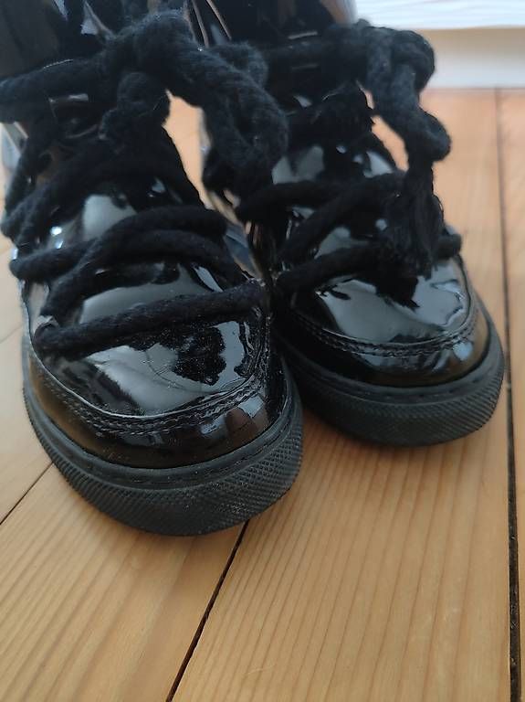 Scarpe per ragazzi: Kinderschuhe INUIKI Gr.33 – Usato da Zürich venduto da aendiiii 2