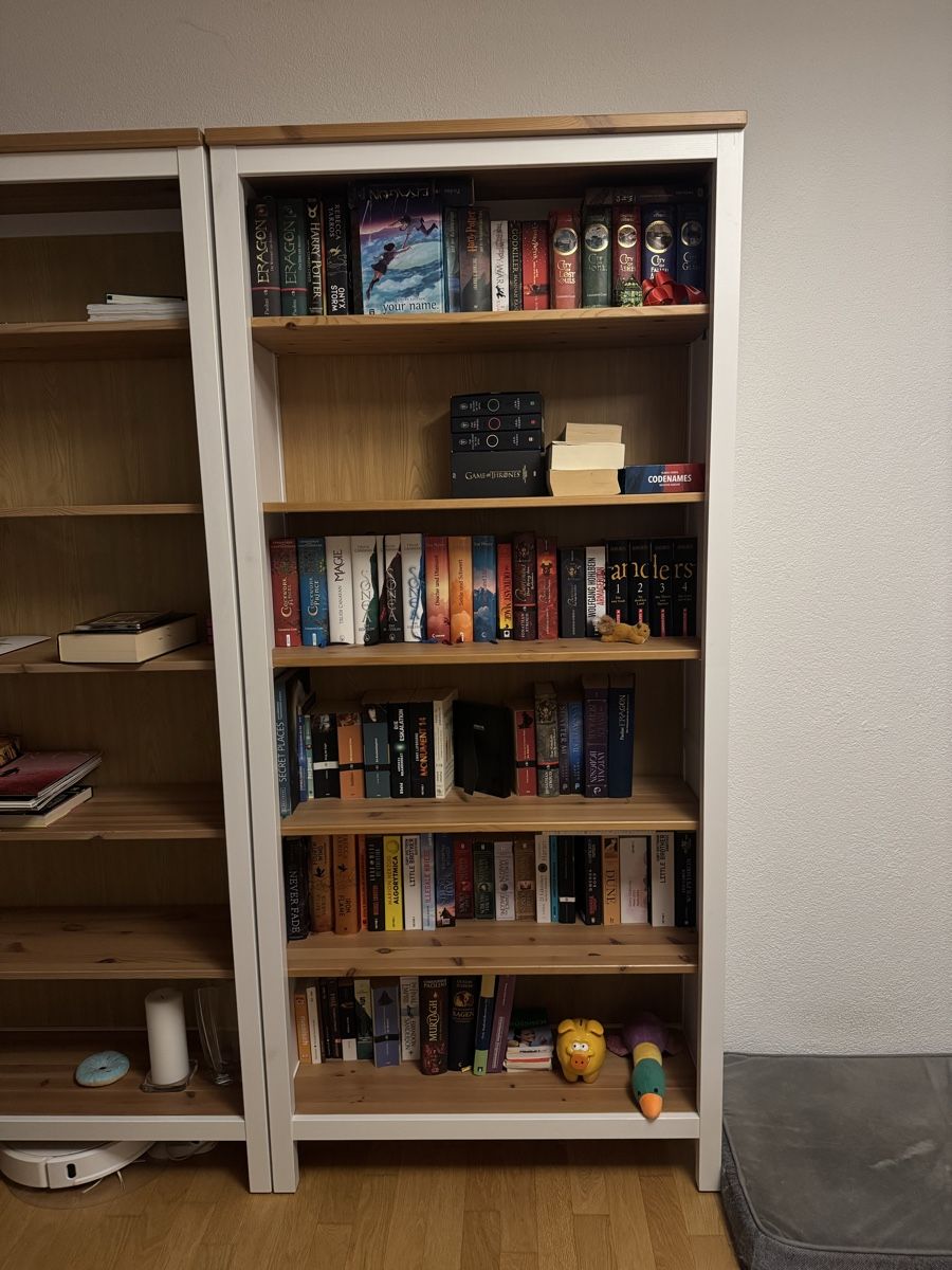 Ikea Regale: HEMNES Bookcase white stain/light brown 90x197 cm – Gebraucht aus Lenzburg von var_6n62