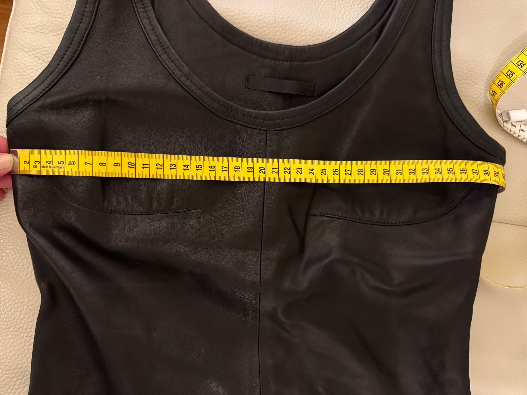 Helmut Lang Robes: Kleid Echtleder Helmut Lang, XS. – D'occasion à Urdorf par ekn_9ccm 2
