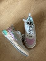 Schuh Halbschuh Sneaker Gr 31 blinken 