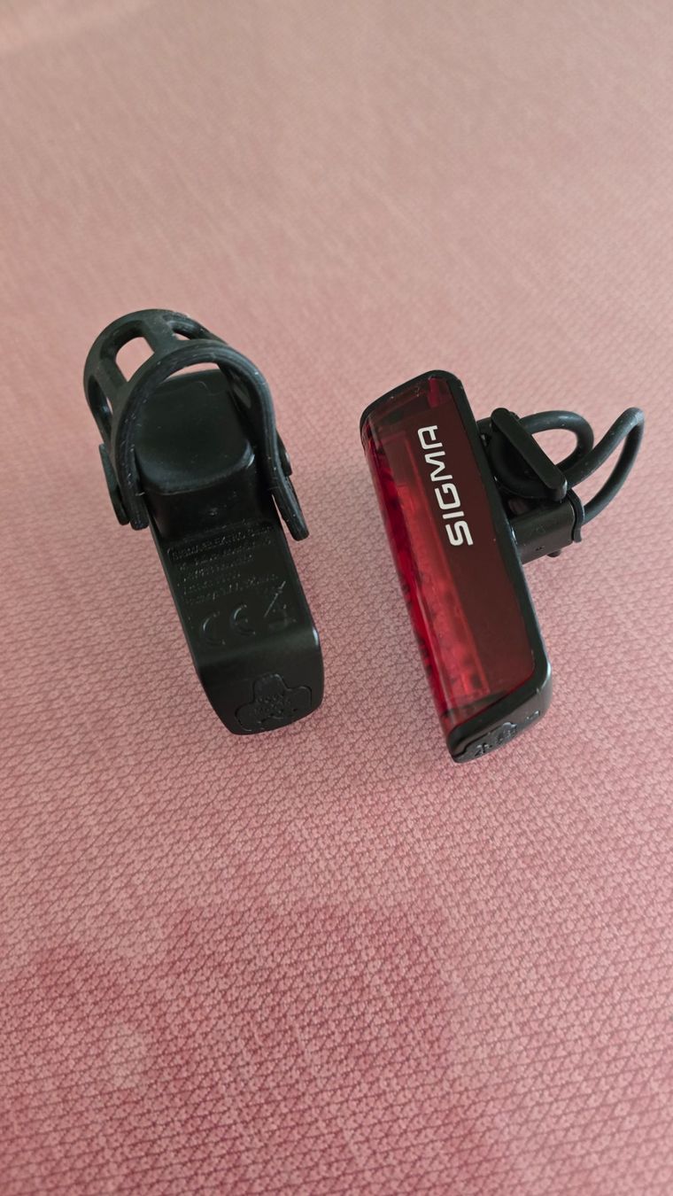 Pièces détachées: Sigma Blaze Velolicht mit Bremslichtfunktion und Lichtsensor – D'occasion à Schaffhausen par ora_fpw6 3