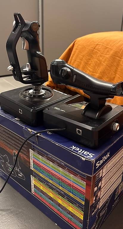 Controller: Saitek x52 Pro a 100 chf trattabili – Usato da Cadro venduto da Argosound 1