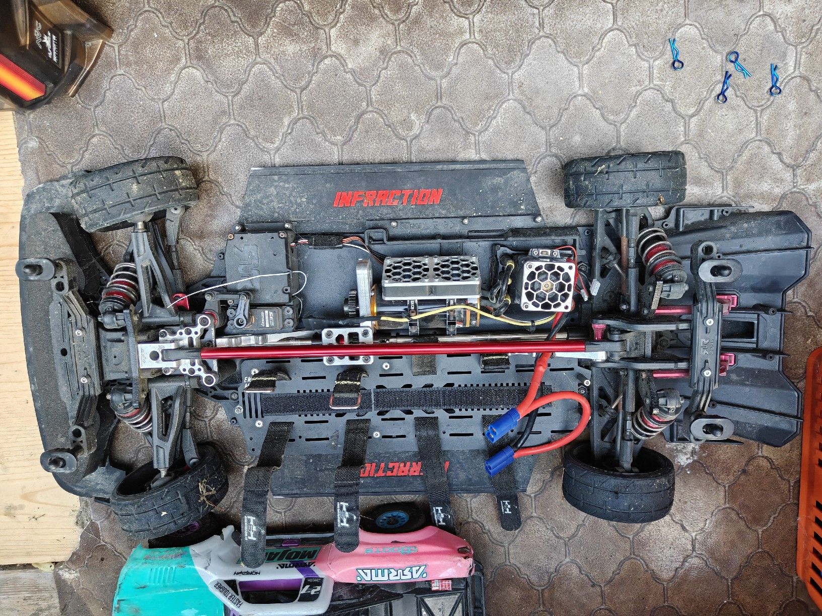 RC Kits de montage: rc auto – D'occasion à Sumiswald par cyr_f2mg