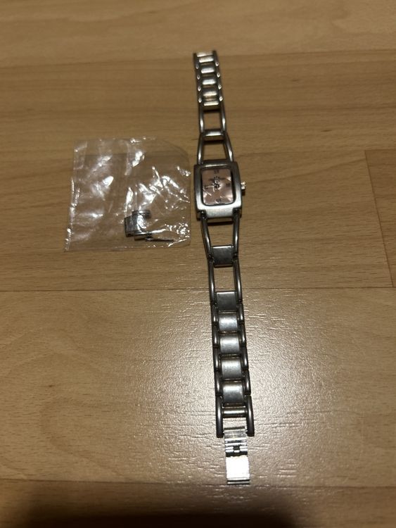 Montres: Armbanduhr – D'occasion à Sennwald par Hallihallo016