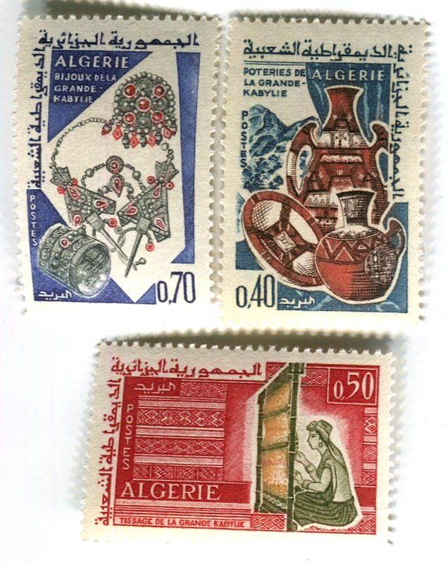 Tous les timbres: Briefmarken "Kunsthandwerk". Algerien – Neuf avec emballage d'origine à Basel par Butsch5