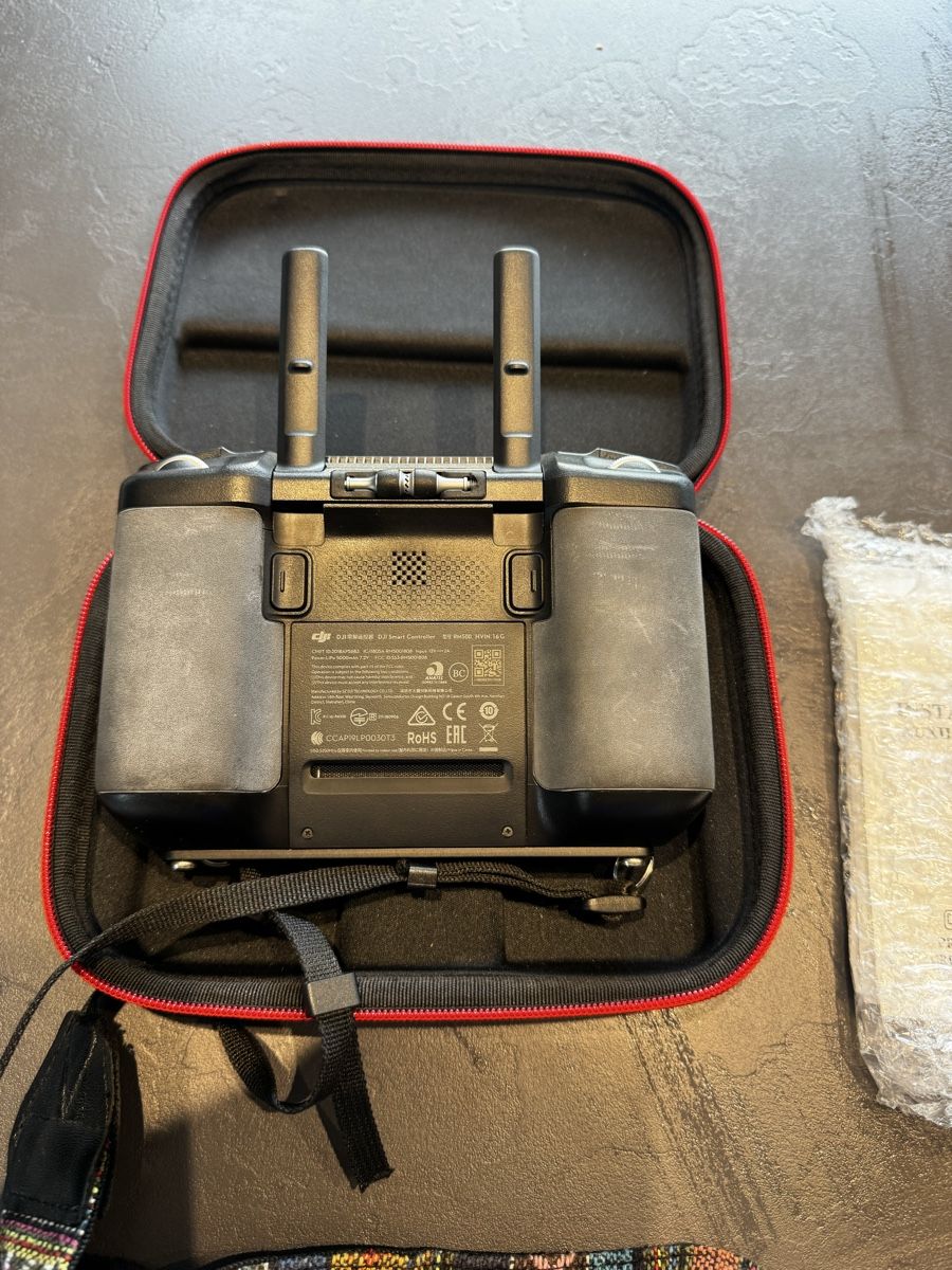 DJI RC Kits de montage: Dji Smart Controller – D'occasion à Veyras par Suter_Dany 1