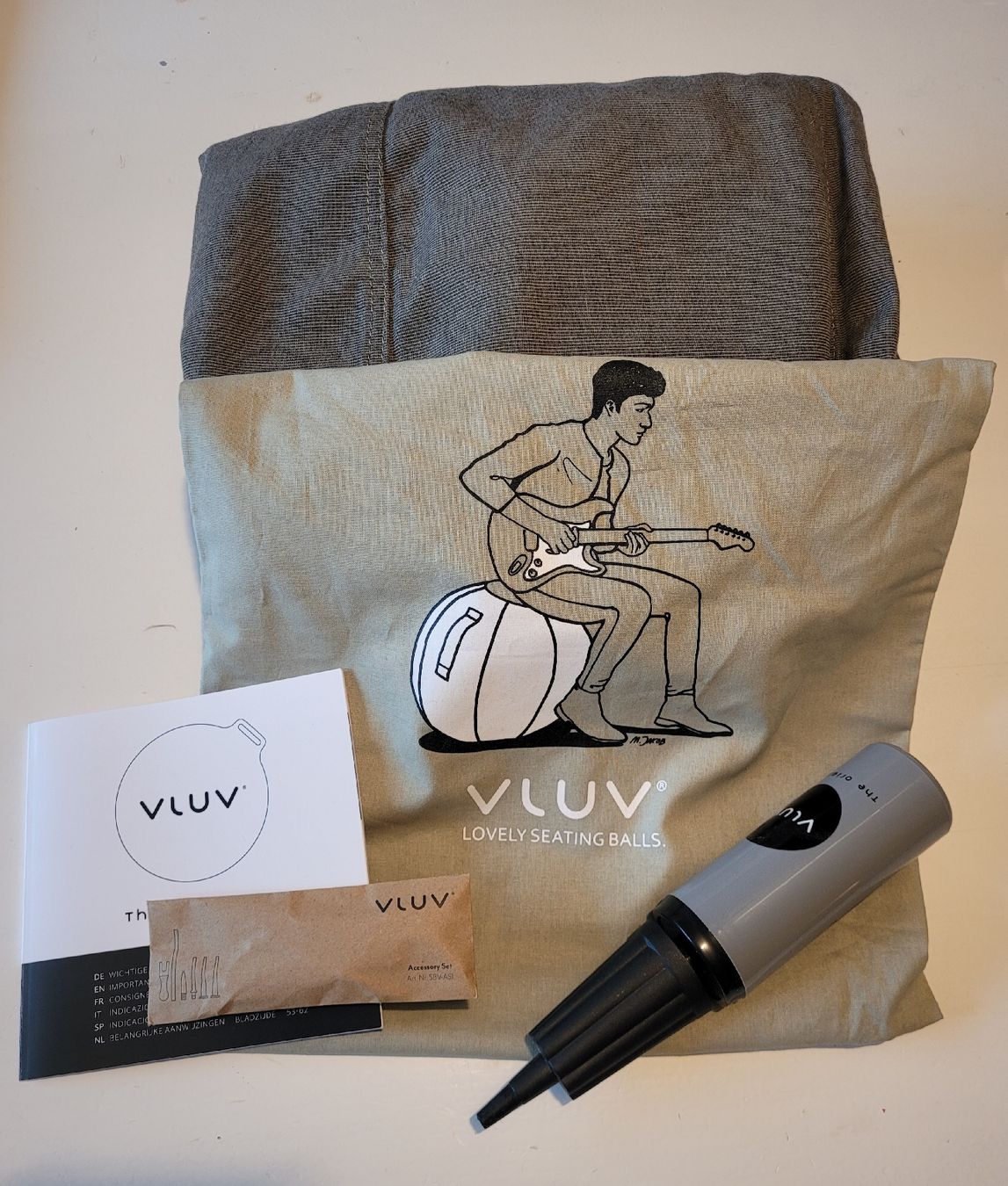 Hocker: Vluv Sitzball  – Gebraucht aus Zürich von fla_qv2g
