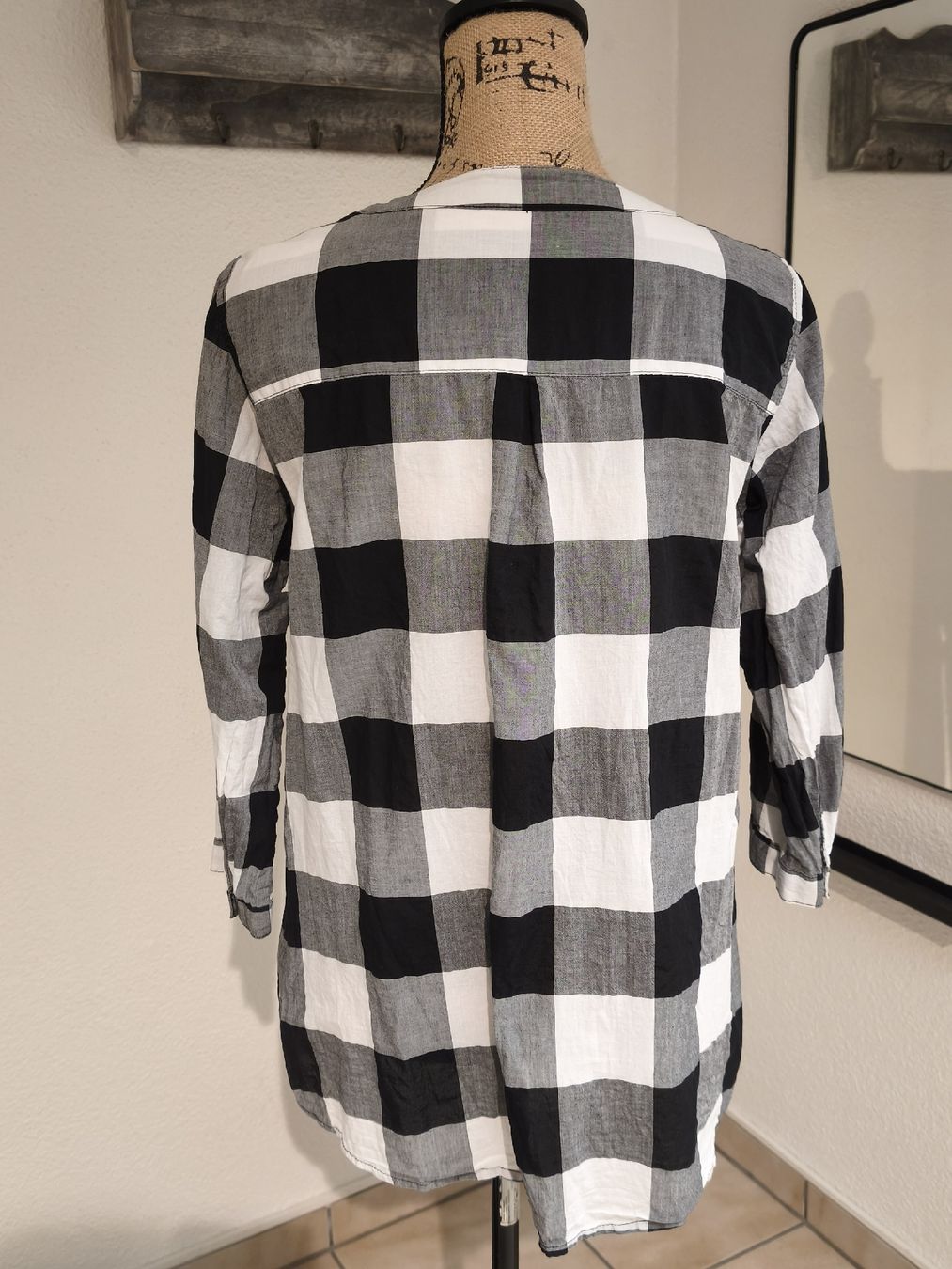 Blusen: bpc Karobluse mit Knopfleiste Grösse 40 neuwertig – Neu (gemäss Beschreibung) aus Emmetten von SecondhandSiska 2