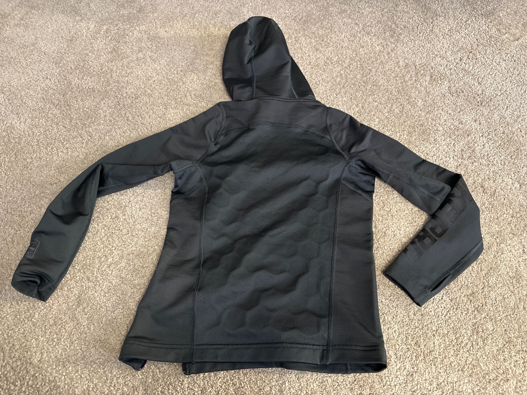 Nike Pullover & Sweatshirts: Sportpulli Hoodie Nike warm gr 152 – Gebraucht aus Oberweningen von Jogi2 6