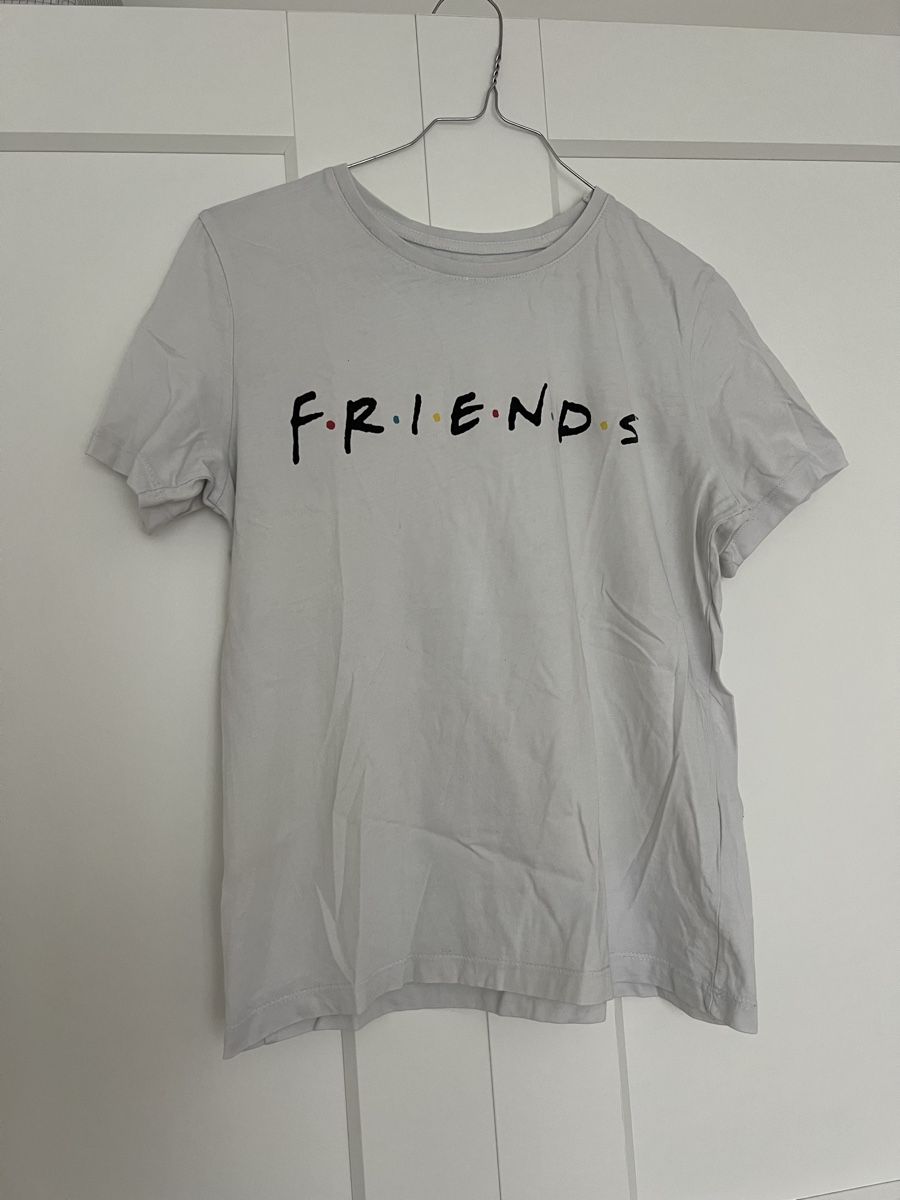 T-shirt: T-shirt Friends – Usato da Pregassona venduto da kat_zh5d