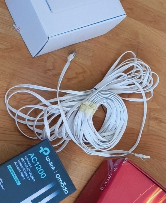 Funktechnik: Komplettes Mobiles Internet Kit (5G + WLAN – Gebraucht aus Jona von leo.vogel