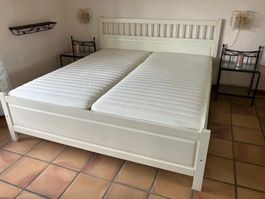 Doppelbett 190 × 210 cm inkl. 2 Matratzen & Lattenroste