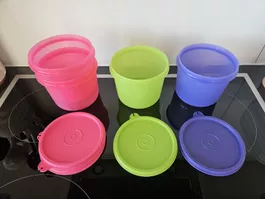 Lot de 4 boîtes Tupperware colorées