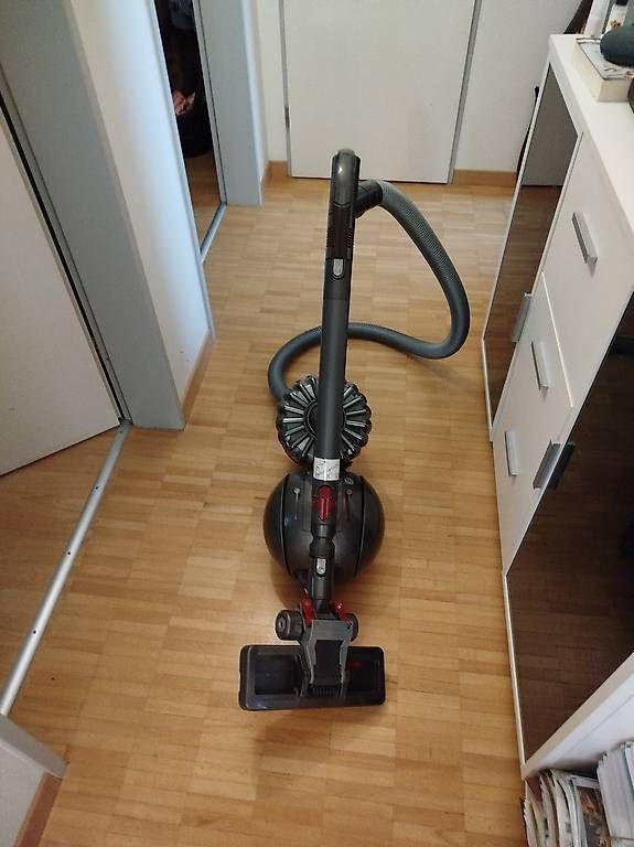 Aspirapolveri & Accessori: Dyson Staubsauger – Usato da Stachen venduto da Mac4693 2